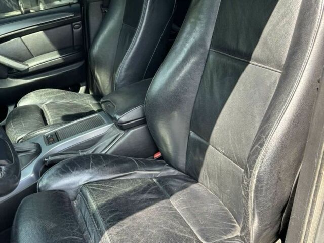 Черный БМВ Х5, объемом двигателя 3 л и пробегом 330 тыс. км за 9200 $, фото 17 на Automoto.ua