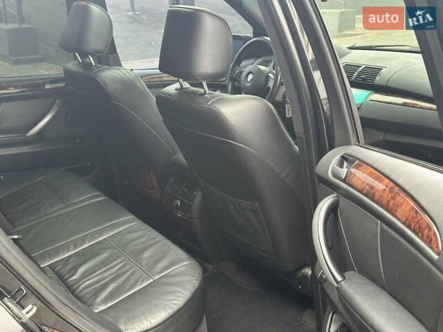 Черный БМВ Х5, объемом двигателя 4.4 л и пробегом 265 тыс. км за 10000 $, фото 40 на Automoto.ua