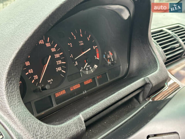 Черный БМВ Х5, объемом двигателя 4.4 л и пробегом 265 тыс. км за 10000 $, фото 27 на Automoto.ua