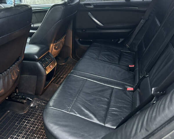 Чорний БМВ Х5, об'ємом двигуна 3 л та пробігом 380 тис. км за 4200 $, фото 4 на Automoto.ua
