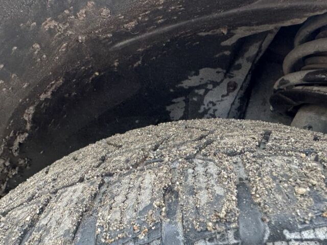 Черный БМВ Х5, объемом двигателя 0 л и пробегом 300 тыс. км за 5000 $, фото 5 на Automoto.ua