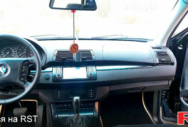 Черный БМВ Х5, объемом двигателя 3 л и пробегом 260 тыс. км за 9600 $, фото 4 на Automoto.ua