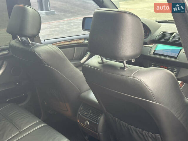 Черный БМВ Х5, объемом двигателя 4.4 л и пробегом 265 тыс. км за 10000 $, фото 39 на Automoto.ua