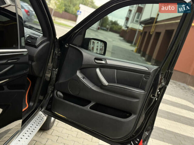 Чорний БМВ Х5, об'ємом двигуна 3 л та пробігом 350 тис. км за 11750 $, фото 44 на Automoto.ua
