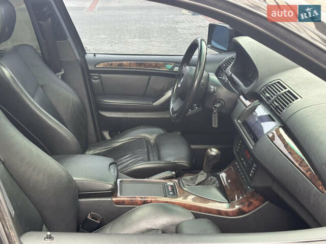 Черный БМВ Х5, объемом двигателя 4.4 л и пробегом 265 тыс. км за 10000 $, фото 45 на Automoto.ua