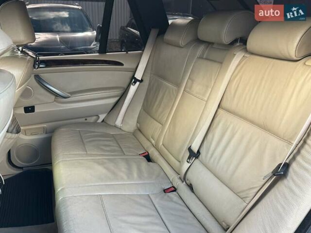 Черный БМВ Х5, объемом двигателя 2.99 л и пробегом 385 тыс. км за 11600 $, фото 36 на Automoto.ua