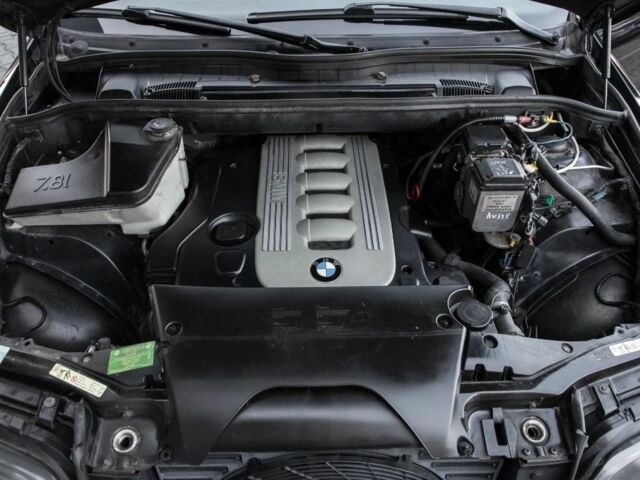 Чорний БМВ Х5, об'ємом двигуна 3 л та пробігом 248 тис. км за 4000 $, фото 1 на Automoto.ua