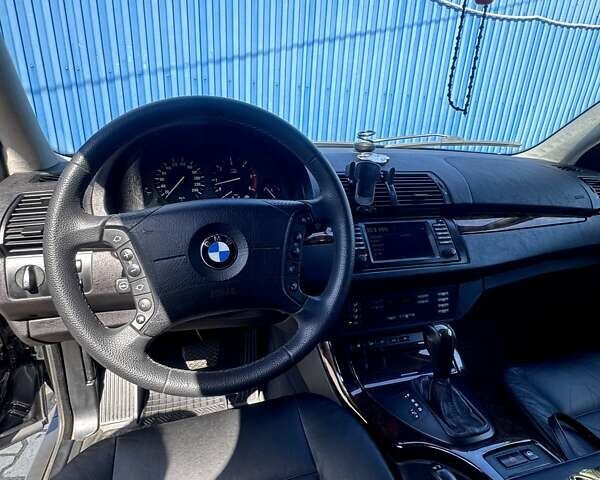 Чорний БМВ Х5, об'ємом двигуна 3 л та пробігом 405 тис. км за 13300 $, фото 17 на Automoto.ua