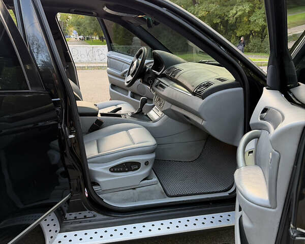 Черный БМВ Х5, объемом двигателя 3 л и пробегом 376 тыс. км за 11800 $, фото 12 на Automoto.ua