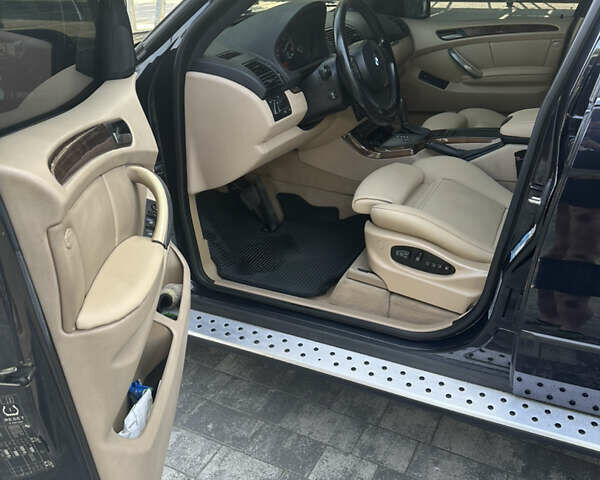 Чорний БМВ Х5, об'ємом двигуна 2.99 л та пробігом 281 тис. км за 13200 $, фото 9 на Automoto.ua