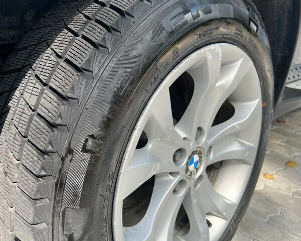 Чорний БМВ Х5, об'ємом двигуна 3 л та пробігом 330 тис. км за 6850 $, фото 18 на Automoto.ua