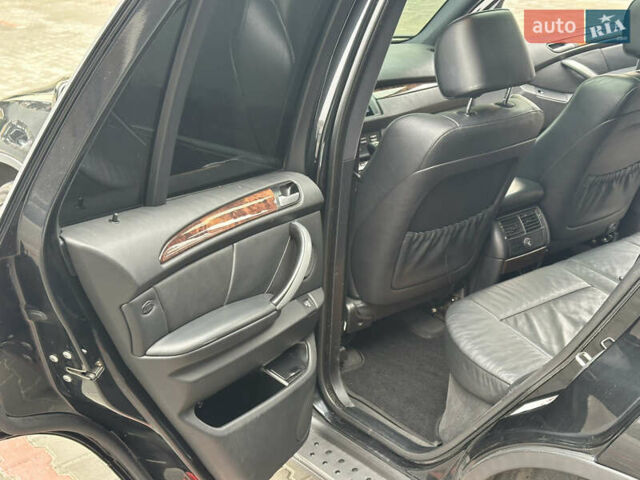 Черный БМВ Х5, объемом двигателя 4.4 л и пробегом 265 тыс. км за 10000 $, фото 37 на Automoto.ua