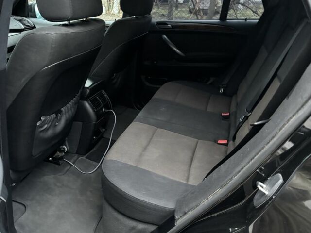 Черный БМВ Х5, объемом двигателя 3 л и пробегом 426 тыс. км за 6000 $, фото 4 на Automoto.ua