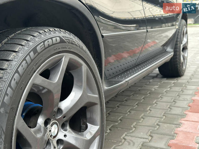 Черный БМВ Х5, объемом двигателя 4.4 л и пробегом 265 тыс. км за 10000 $, фото 18 на Automoto.ua