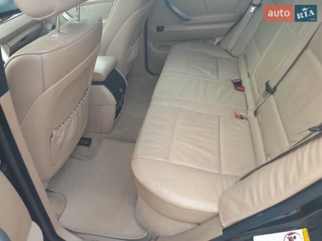 Чорний БМВ Х5, об'ємом двигуна 2.98 л та пробігом 193 тис. км за 6700 $, фото 10 на Automoto.ua