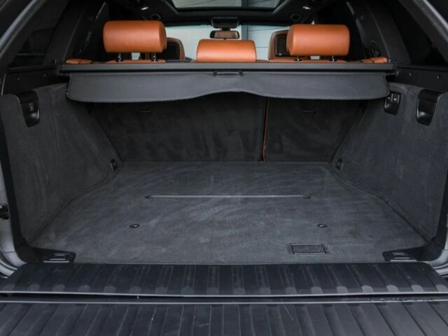 Чорний БМВ Х5, об'ємом двигуна 3 л та пробігом 248 тис. км за 4000 $, фото 2 на Automoto.ua