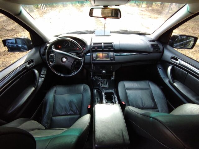 Черный БМВ Х5, объемом двигателя 3 л и пробегом 350 тыс. км за 5500 $, фото 7 на Automoto.ua