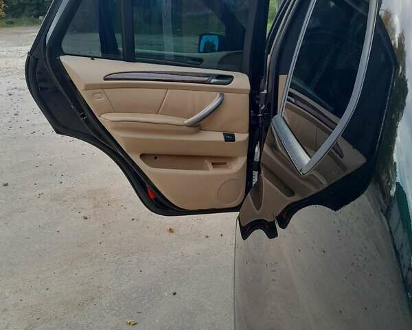 Чорний БМВ Х5, об'ємом двигуна 2.98 л та пробігом 193 тис. км за 6700 $, фото 26 на Automoto.ua