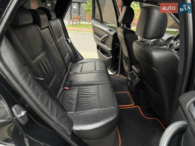 Чорний БМВ Х5, об'ємом двигуна 3 л та пробігом 350 тис. км за 11750 $, фото 47 на Automoto.ua