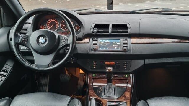 Чорний БМВ Х5, об'ємом двигуна 3 л та пробігом 270 тис. км за 3200 $, фото 4 на Automoto.ua