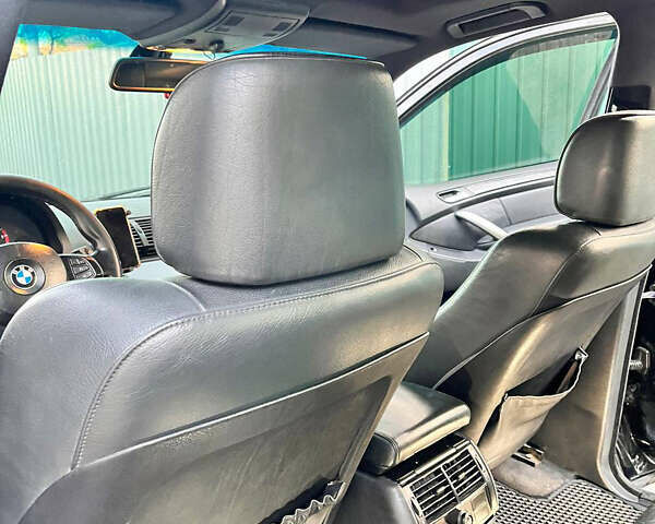 Чорний БМВ Х5, об'ємом двигуна 2.99 л та пробігом 300 тис. км за 12000 $, фото 17 на Automoto.ua