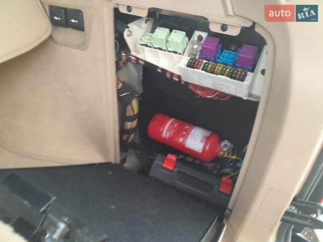 Чорний БМВ Х5, об'ємом двигуна 2.98 л та пробігом 193 тис. км за 6700 $, фото 19 на Automoto.ua