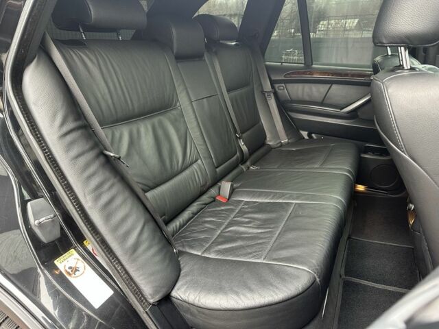 Черный БМВ Х5, объемом двигателя 4.4 л и пробегом 265 тыс. км за 11500 $, фото 21 на Automoto.ua