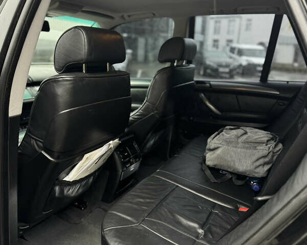 Черный БМВ Х5, объемом двигателя 4.4 л и пробегом 450 тыс. км за 7200 $, фото 19 на Automoto.ua