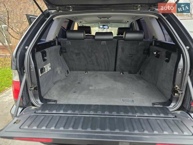 Черный БМВ Х5, объемом двигателя 4.4 л и пробегом 430 тыс. км за 6900 $, фото 9 на Automoto.ua