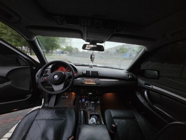 Чорний БМВ Х5, об'ємом двигуна 3 л та пробігом 320 тис. км за 6500 $, фото 1 на Automoto.ua