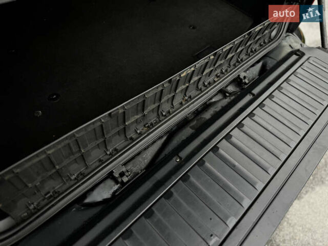 Чорний БМВ Х5, об'ємом двигуна 3 л та пробігом 375 тис. км за 13500 $, фото 59 на Automoto.ua