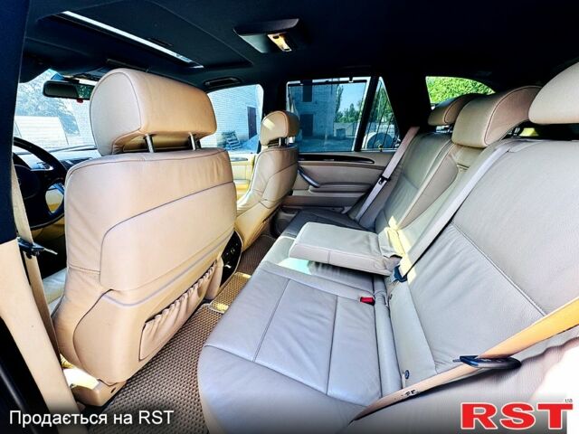 Чорний БМВ Х5, об'ємом двигуна 4.4 л та пробігом 300 тис. км за 8600 $, фото 3 на Automoto.ua