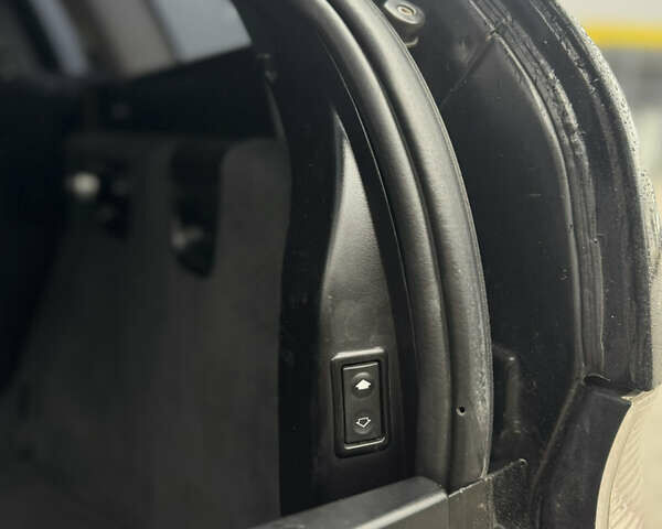 Черный БМВ Х5, объемом двигателя 4.4 л и пробегом 450 тыс. км за 7200 $, фото 23 на Automoto.ua