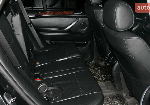 Чорний БМВ Х5, об'ємом двигуна 3 л та пробігом 298 тис. км за 10500 $, фото 4 на Automoto.ua