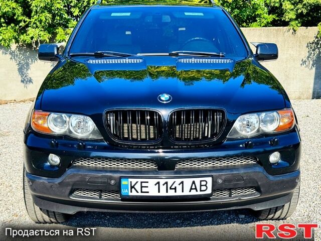 Чорний БМВ Х5, об'ємом двигуна 4.4 л та пробігом 300 тис. км за 8600 $, фото 1 на Automoto.ua