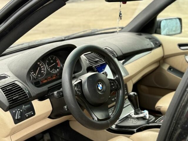 Чорний БМВ Х5, об'ємом двигуна 3 л та пробігом 300 тис. км за 5400 $, фото 6 на Automoto.ua