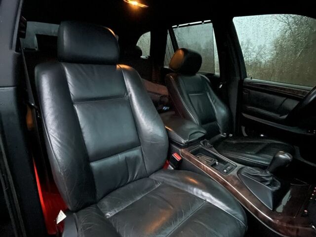 Черный БМВ Х5, объемом двигателя 4.4 л и пробегом 380 тыс. км за 8300 $, фото 6 на Automoto.ua