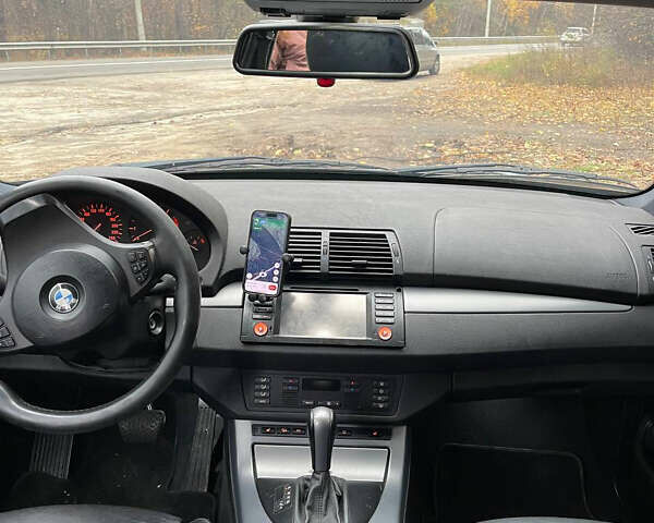 Чорний БМВ Х5, об'ємом двигуна 3 л та пробігом 430 тис. км за 8000 $, фото 5 на Automoto.ua