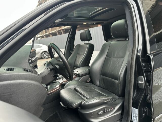 Черный БМВ Х5, объемом двигателя 4.4 л и пробегом 265 тыс. км за 11500 $, фото 8 на Automoto.ua