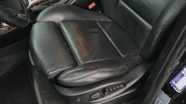 Чорний БМВ Х5, об'ємом двигуна 3 л та пробігом 270 тис. км за 3200 $, фото 5 на Automoto.ua