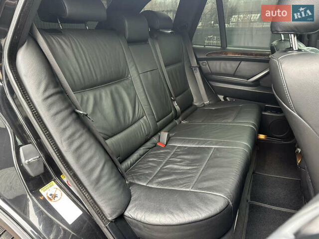 Черный БМВ Х5, объемом двигателя 4.4 л и пробегом 265 тыс. км за 10000 $, фото 44 на Automoto.ua