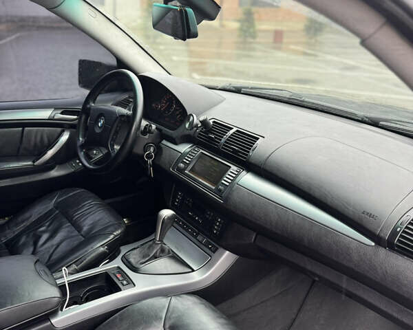 Черный БМВ Х5, объемом двигателя 4.4 л и пробегом 450 тыс. км за 7200 $, фото 21 на Automoto.ua