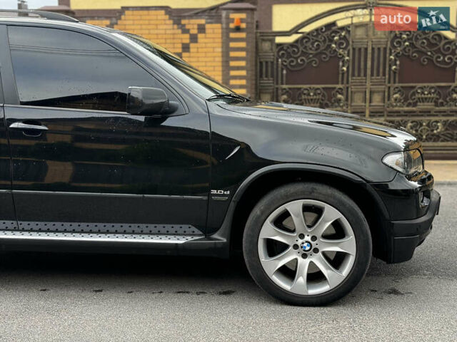 Чорний БМВ Х5, об'ємом двигуна 3 л та пробігом 375 тис. км за 13500 $, фото 15 на Automoto.ua