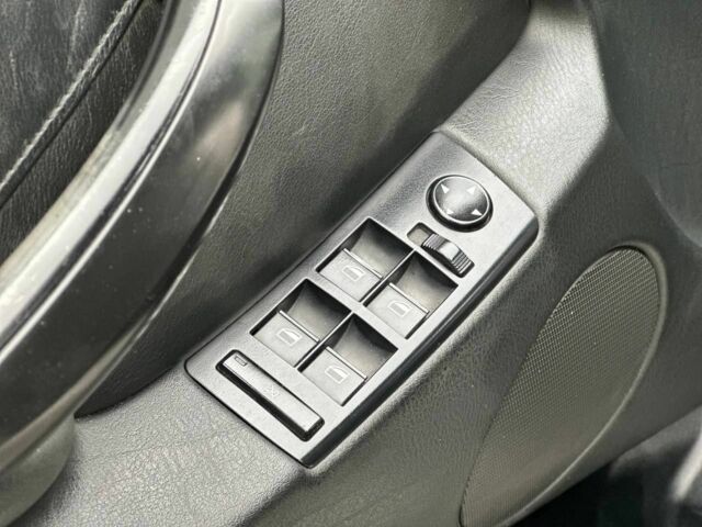 Черный БМВ Х5, объемом двигателя 3 л и пробегом 250 тыс. км за 12999 $, фото 3 на Automoto.ua