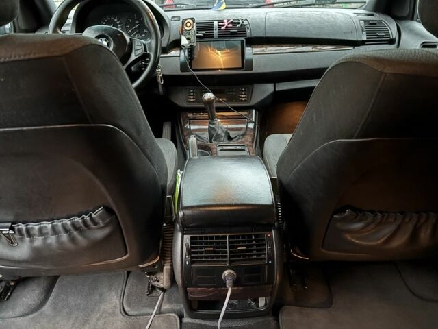 Черный БМВ Х5, объемом двигателя 3 л и пробегом 426 тыс. км за 6000 $, фото 10 на Automoto.ua