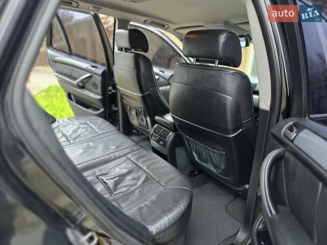Черный БМВ Х5, объемом двигателя 4.4 л и пробегом 450 тыс. км за 6999 $, фото 5 на Automoto.ua