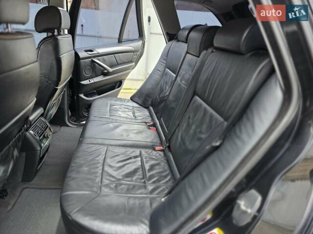 Черный БМВ Х5, объемом двигателя 4.4 л и пробегом 450 тыс. км за 6999 $, фото 13 на Automoto.ua