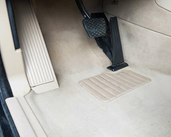 Черный БМВ Х5, объемом двигателя 3 л и пробегом 462 тыс. км за 12900 $, фото 133 на Automoto.ua