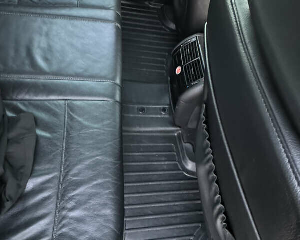 Чорний БМВ Х5, об'ємом двигуна 3 л та пробігом 320 тис. км за 12999 $, фото 22 на Automoto.ua