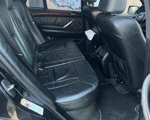Чорний БМВ Х5, об'ємом двигуна 4.8 л та пробігом 350 тис. км за 7000 $, фото 9 на Automoto.ua
